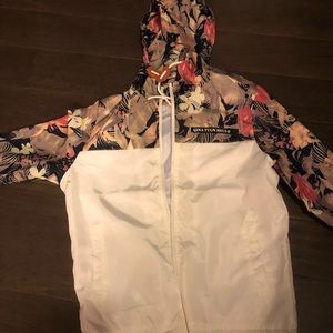 Stylish windbreaker jacket
